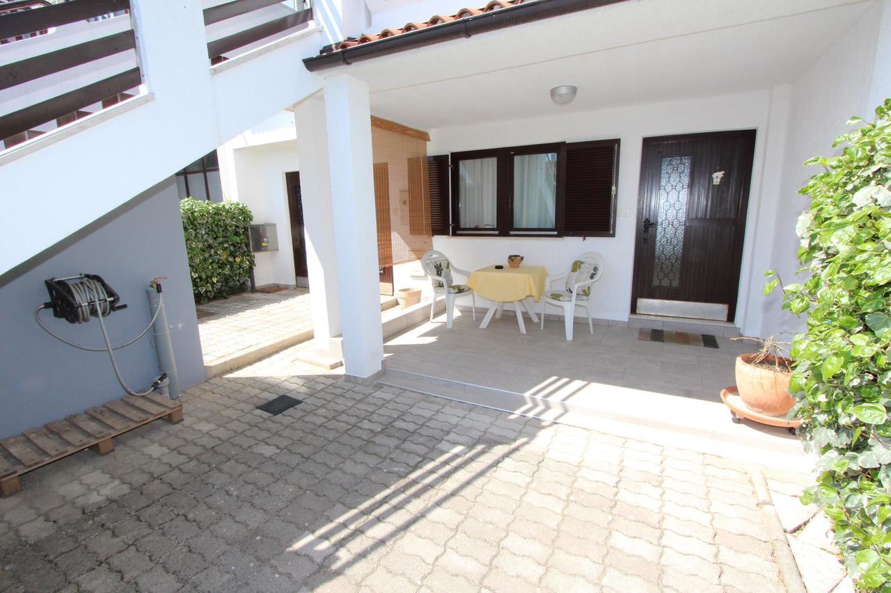 Apartment Irena Pula Exterior photo