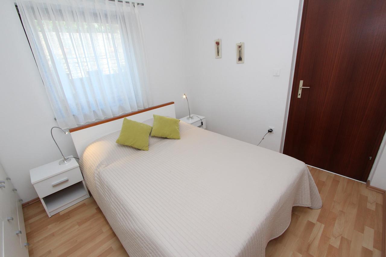 Apartment Irena Pula Exterior photo